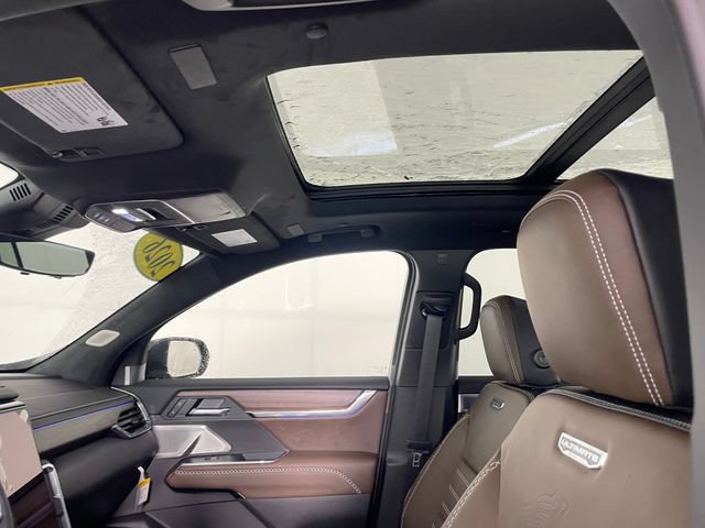 New 2026 GMC Acadia Denali Ultimate w/ LPO, Illumination Package AWD/4WD image 14