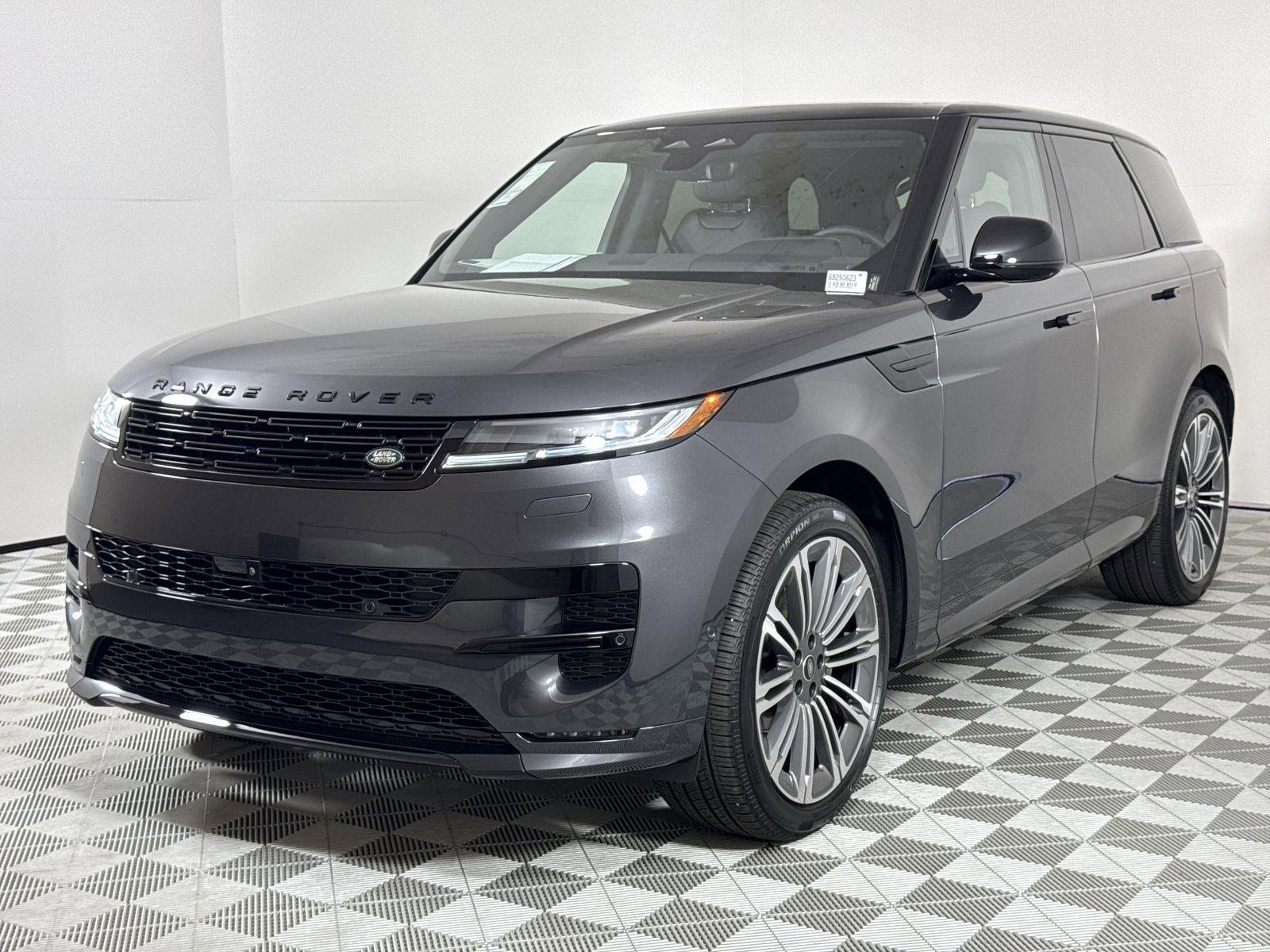 New 2025 Land Rover Range Rover Sport Dynamic SE