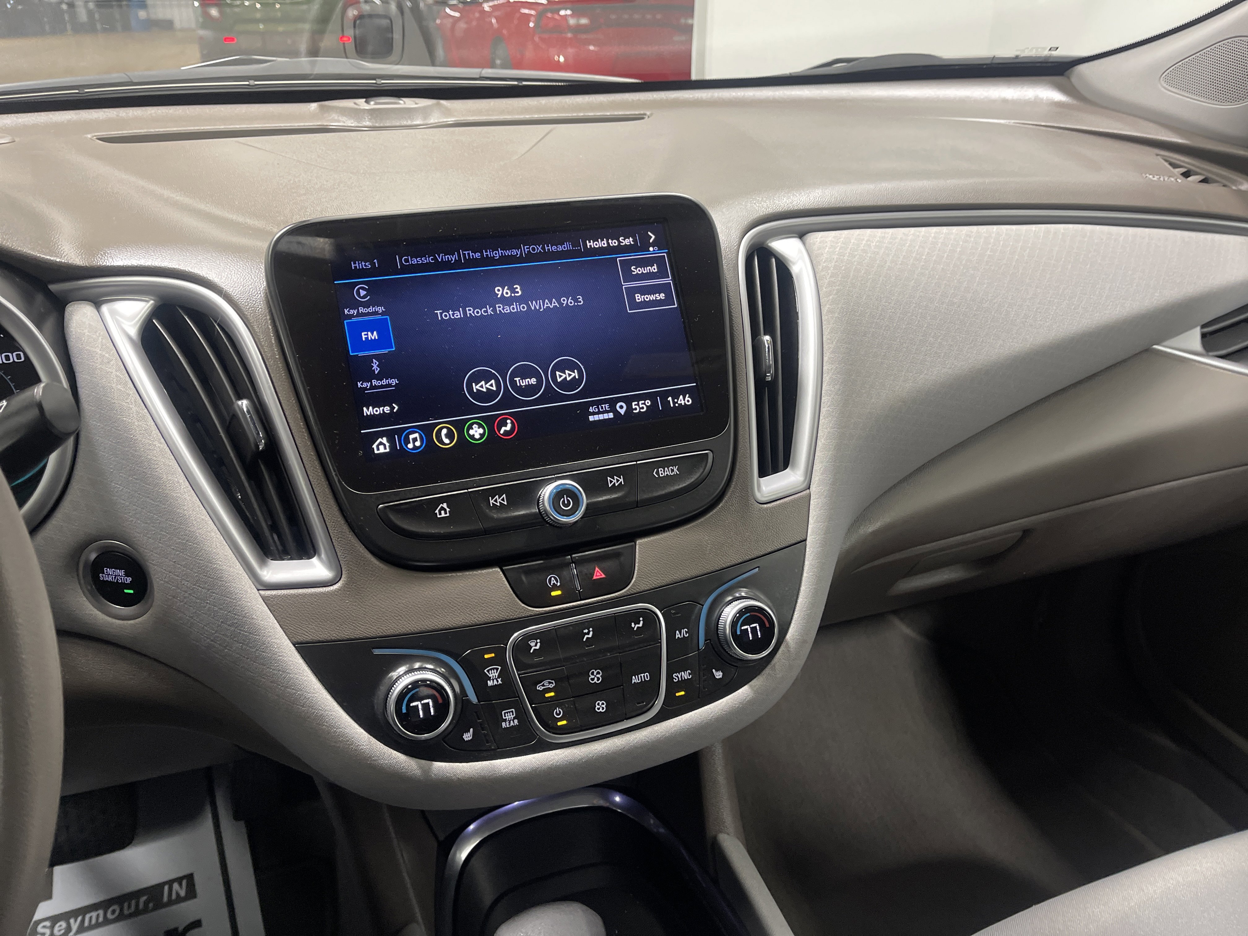 Used 2025 Chevrolet Malibu LT image 29