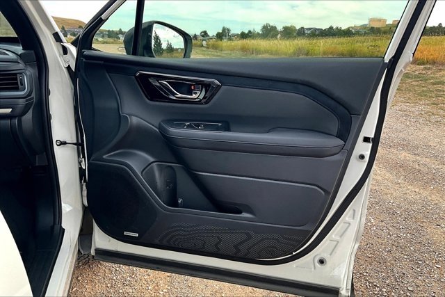Used 2025 Subaru Forester Limited image 28
