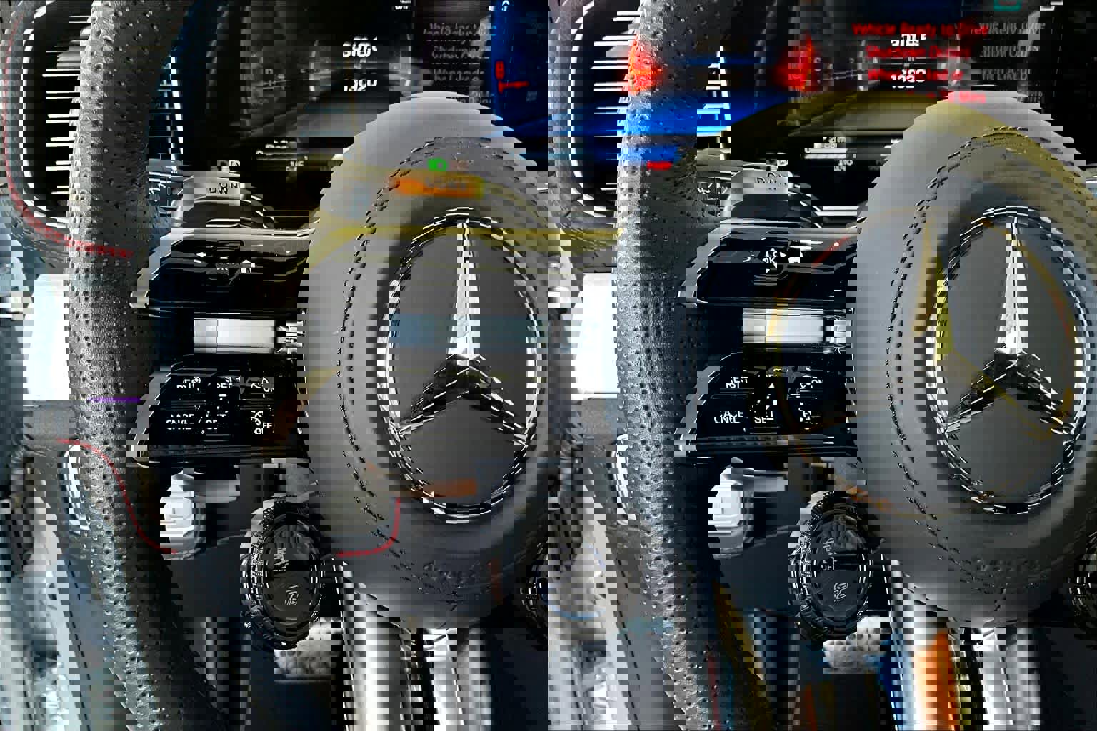 Used 2025 Mercedes-Benz GLE 53 AMG 4MATIC image 23