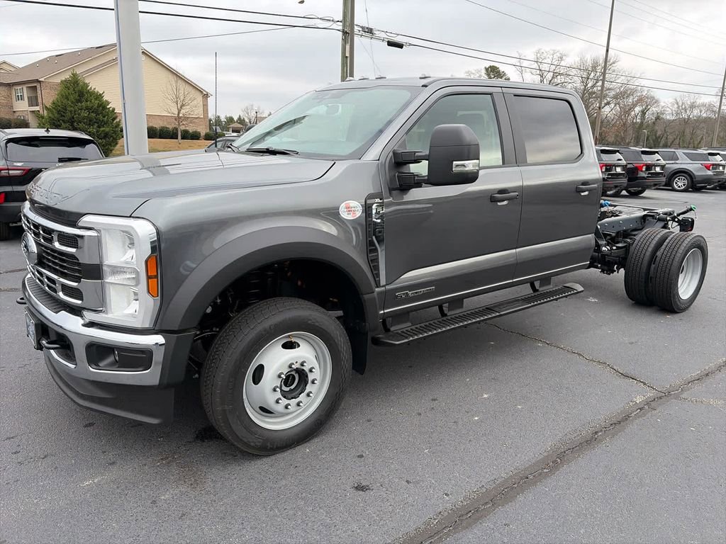 New 2026 Ford F450 XL w/ XL Chrome Package image 4
