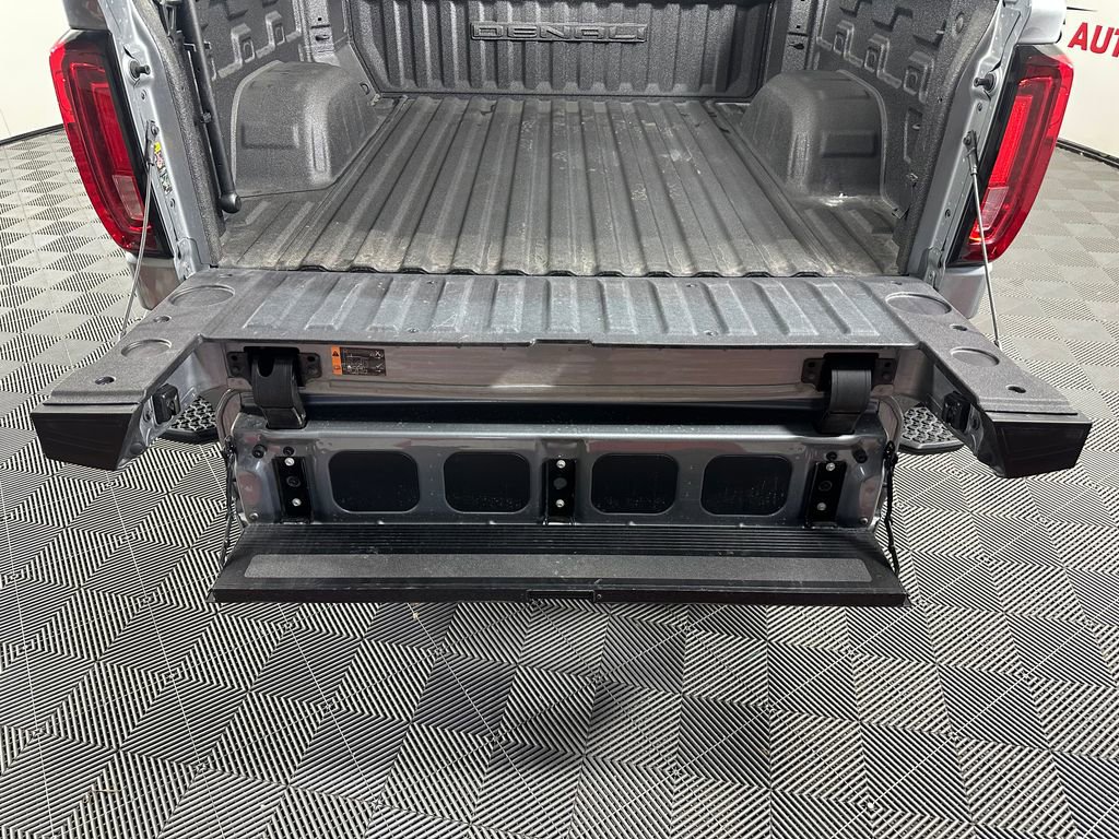 Used 2024 GMC Sierra 1500 Denali w/ Technology Package image 11