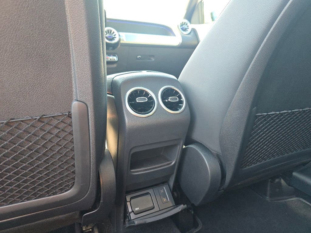 Certified 2023 Mercedes-Benz GLB 250 4MATIC image 27