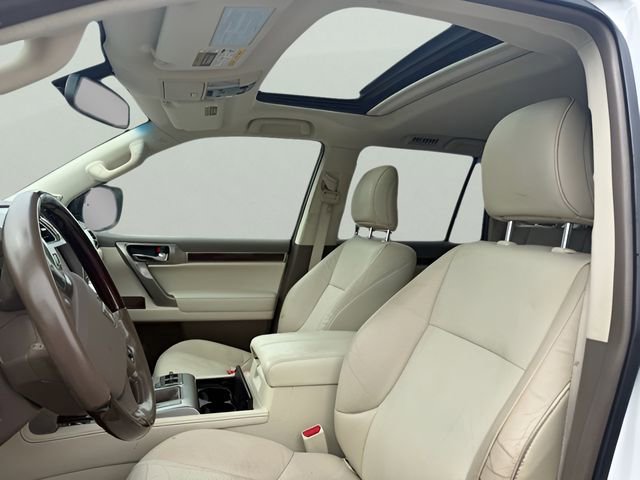 Used 2018 Lexus GX 460 Premium w/ Premium Package AWD/4WD image 16