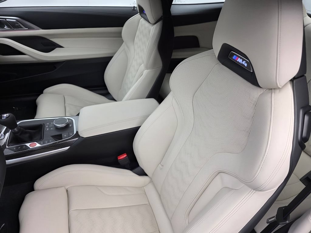 New 2027 BMW M4 Coupe RWD image 8
