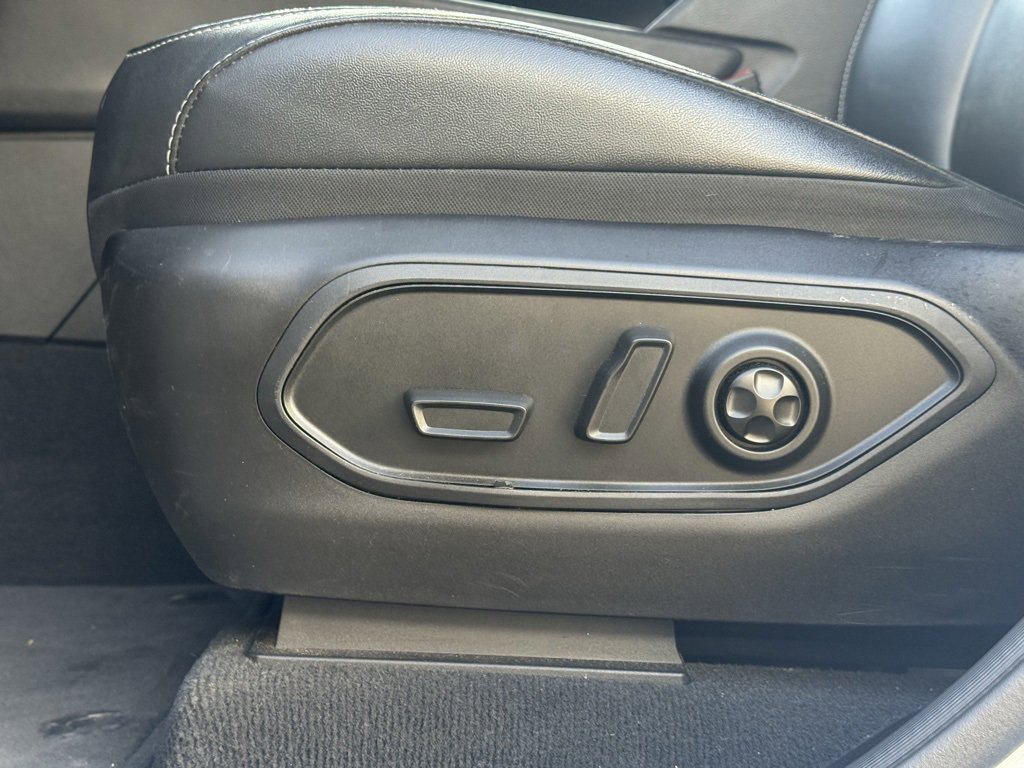 Used 2024 Jeep Grand Cherokee L Limited w/ Trailer Tow Package image 12