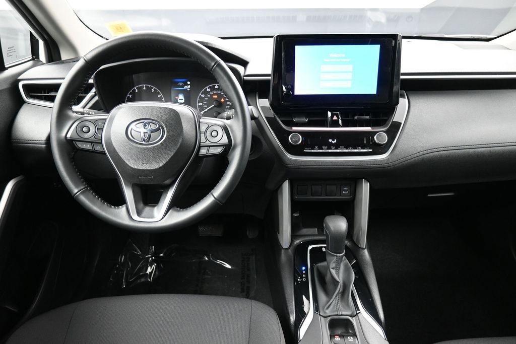 Used 2024 Toyota Corolla Cross LE w/ Black Badges Package (TMS) AWD/4WD image 19