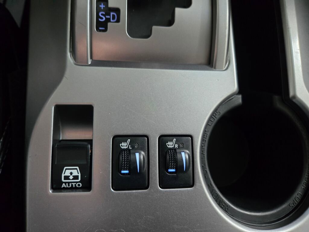 Used 2024 Toyota 4Runner SR5 Premium w/ Moonroof Package image 18