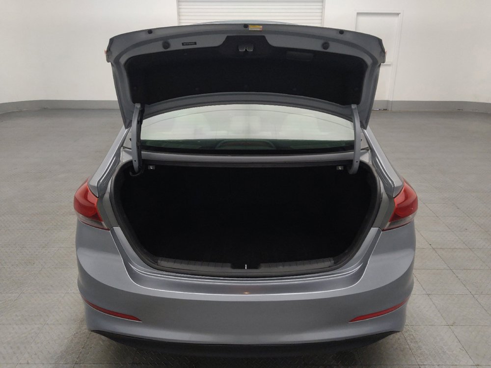 Used 2017 Hyundai Elantra SE FWD image 29