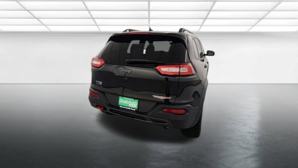Used 2015 Jeep Cherokee Trailhawk w/ Comfort/Convenience Group AWD/4WD image 7