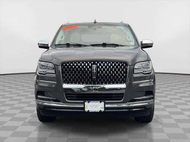 Certified 2024 Lincoln Navigator L Black Label AWD/4WD image 2