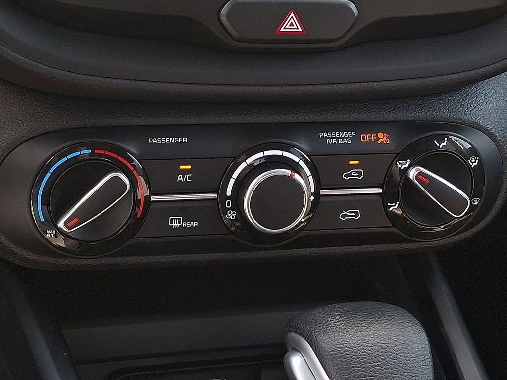 Certified 2023 Kia Soul LX w/ LX Technology Package FWD image 20
