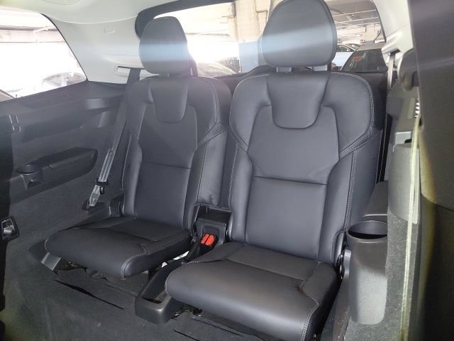 Used 2023 Volvo XC90 T8 Ultimate w/ Protection Package Premier AWD/4WD image 7
