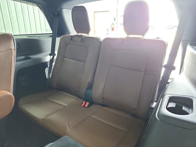 Used 2022 Lincoln Aviator Reserve w/ Equipment Group 201A image 37