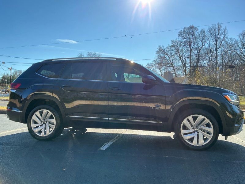 Used 2021 Volkswagen Atlas SEL image 3