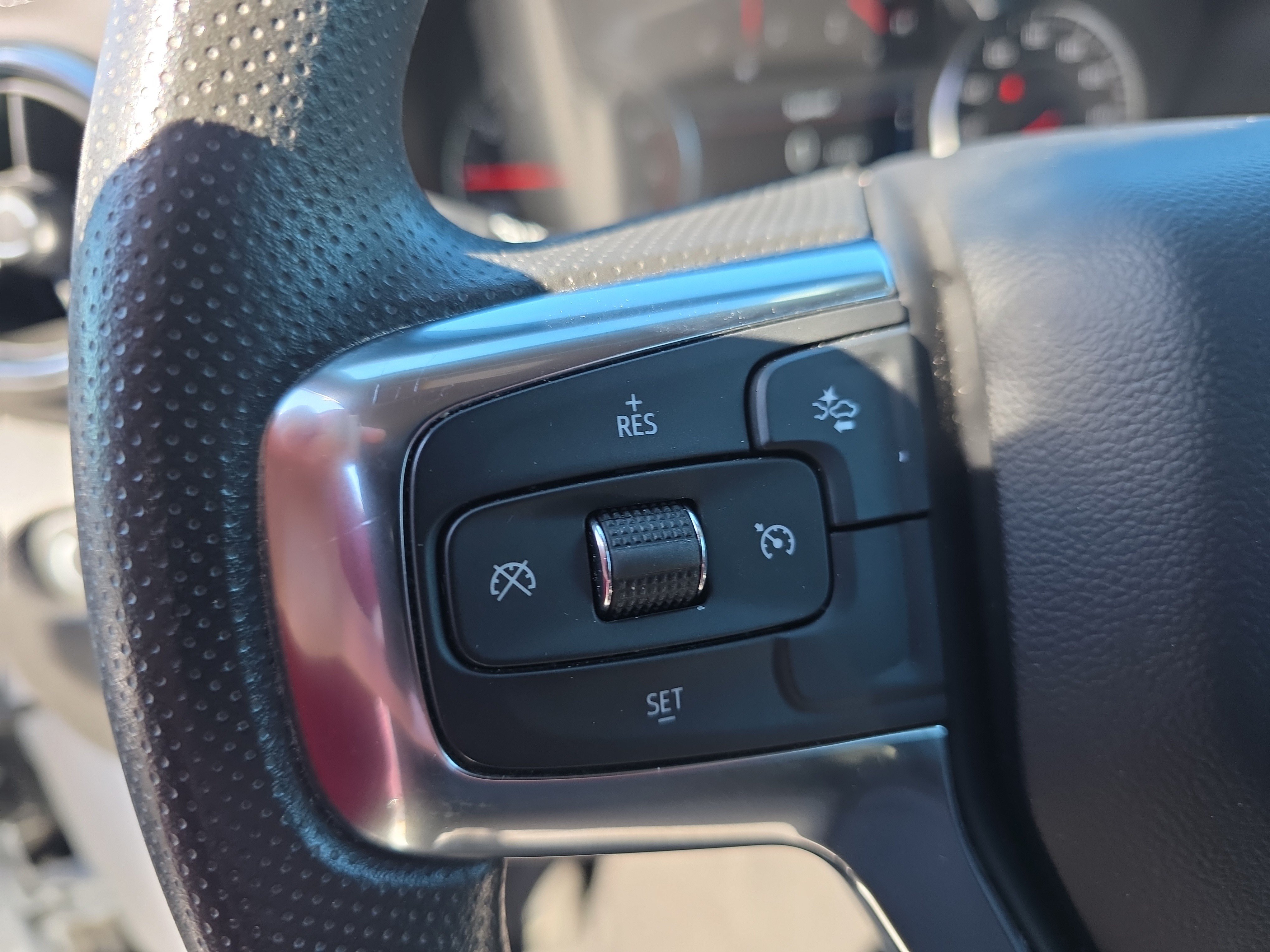 Used 2025 Chevrolet Blazer LT AWD/4WD image 19