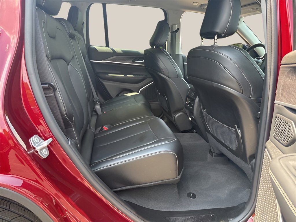 Used 2022 Jeep Grand Cherokee Limited 4xe image 19