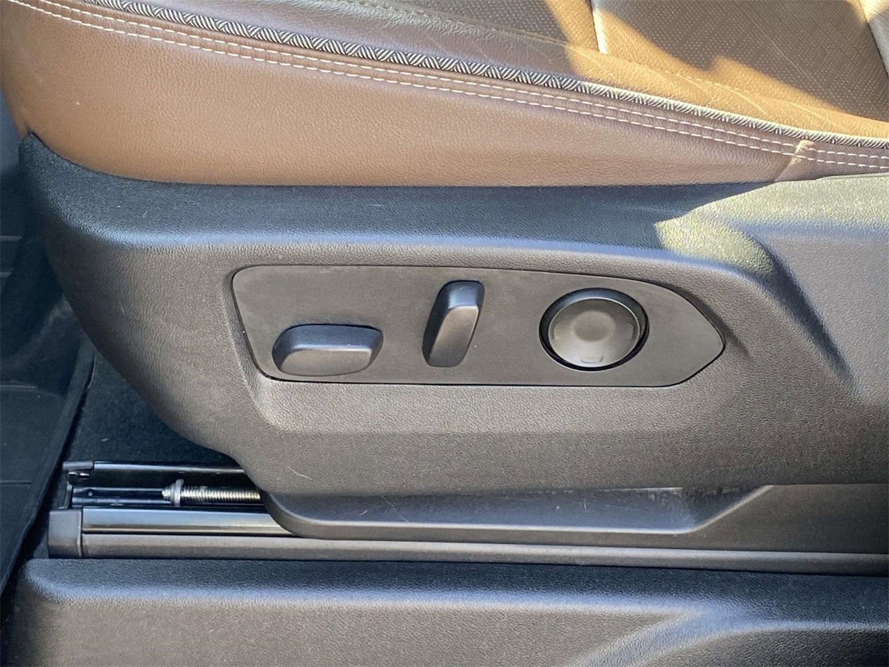 Used 2021 Chevrolet Tahoe High Country image 18