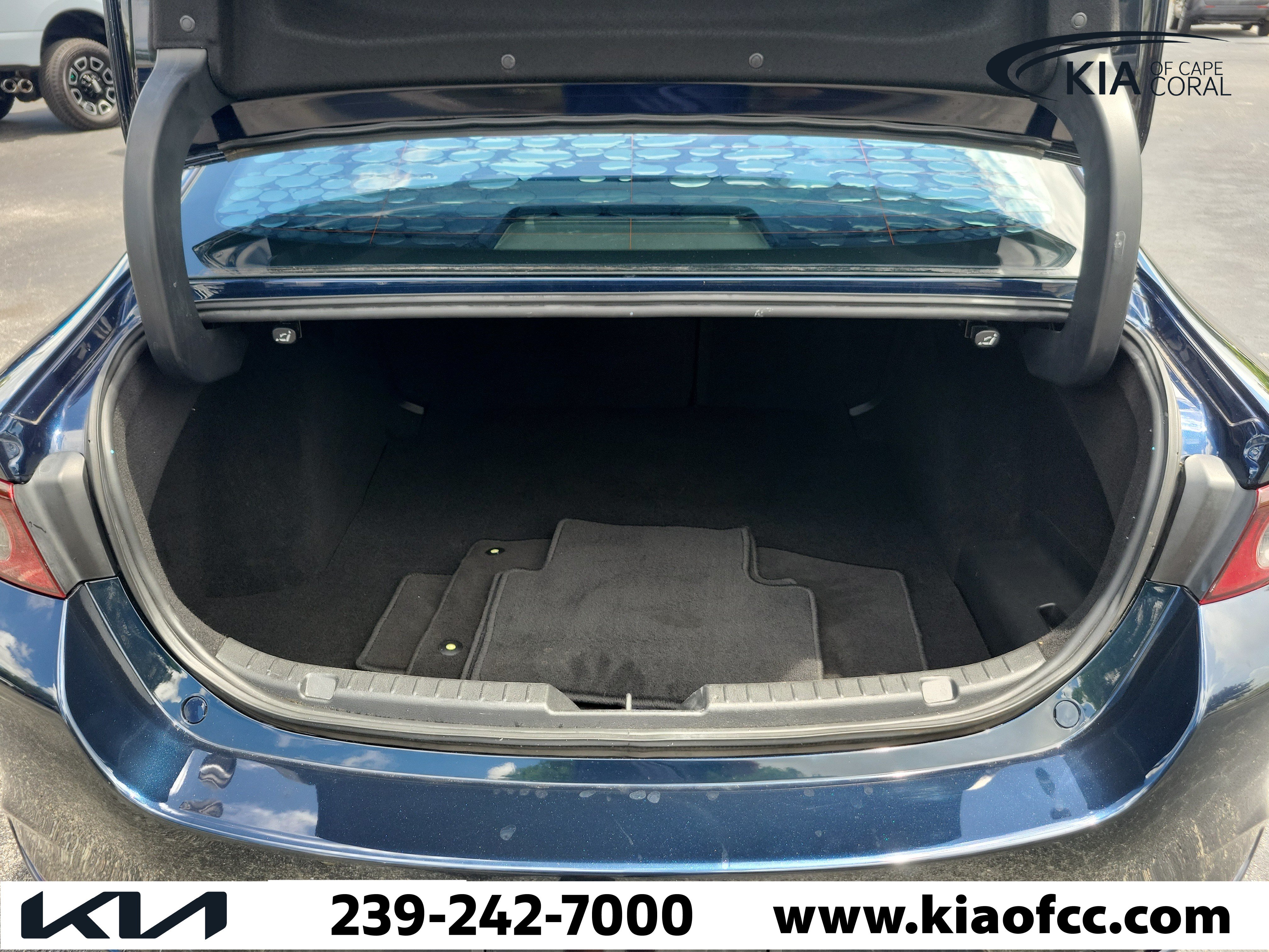 Used 2020 MAZDA MAZDA3 Sedan FWD image 10