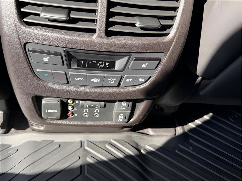 Used 2019 Acura MDX w/ Advance & Entertainment Pkg FWD image 30