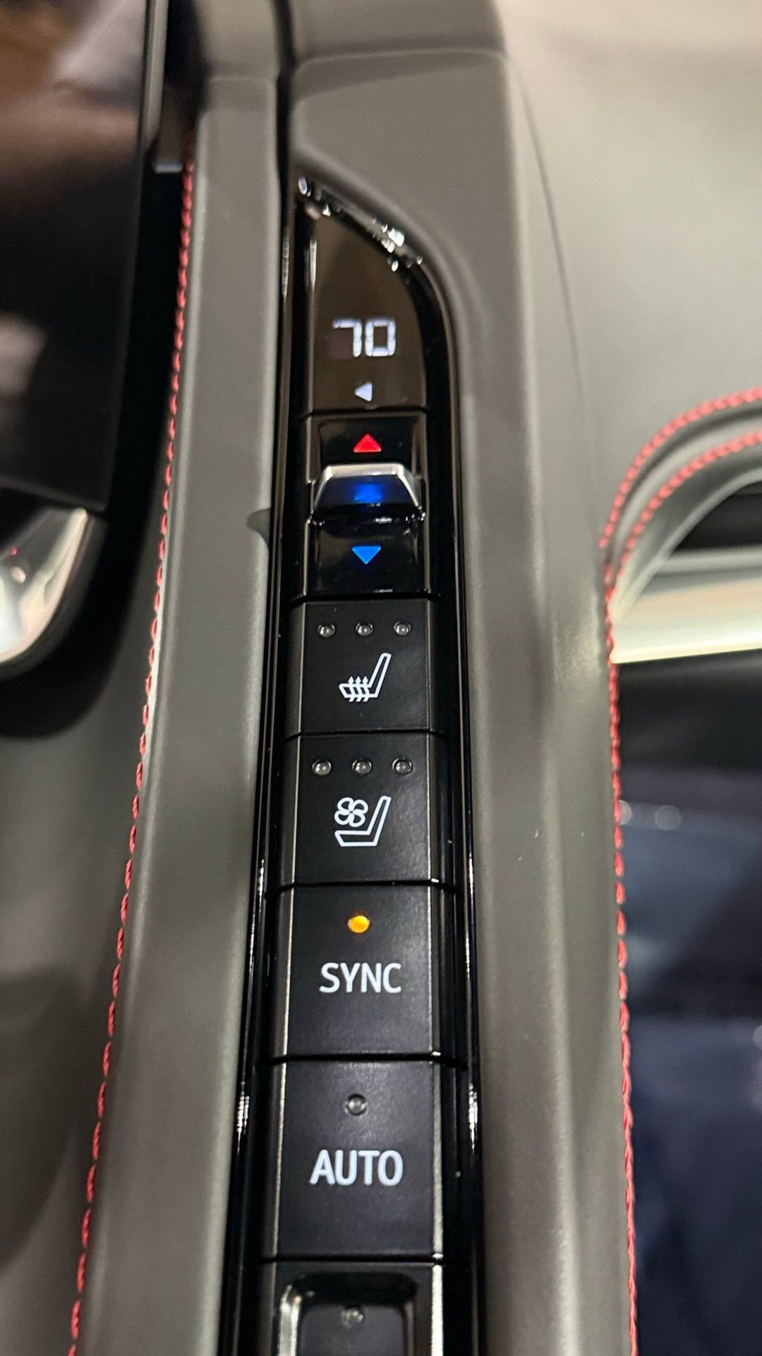 Used 2020 Chevrolet Corvette Stingray Premium Cpe w/ 3LT Preferred Equipment Group image 74