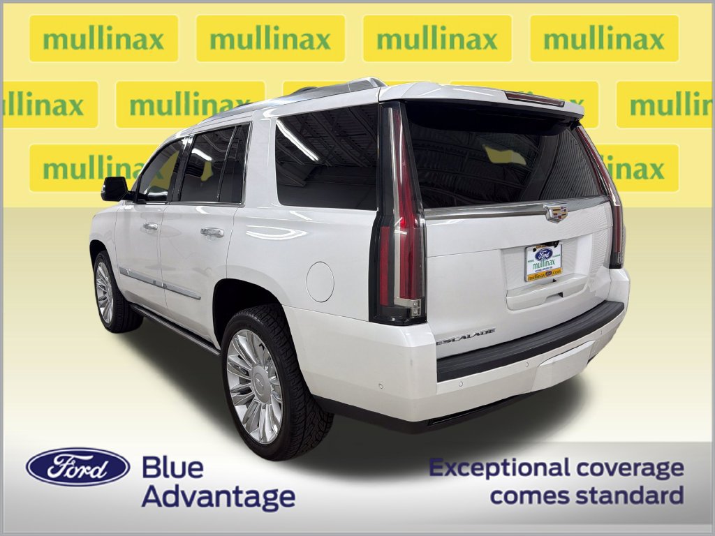 Used 2017 Cadillac Escalade Platinum AWD/4WD image 11