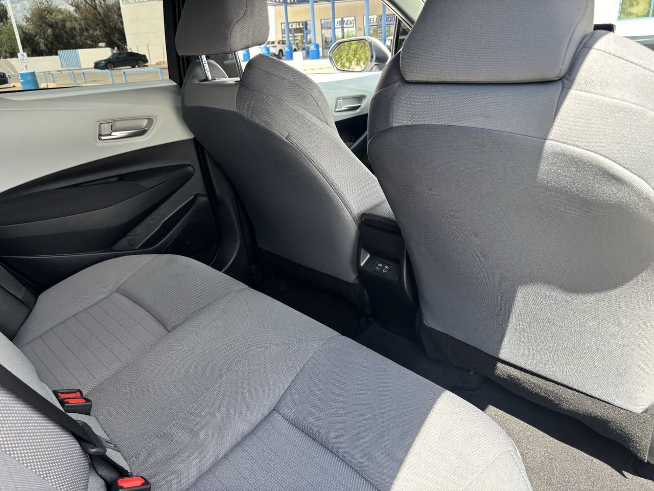 Used 2026 Toyota Corolla SE w/ Carpet Mat Package (TMS) FWD image 11