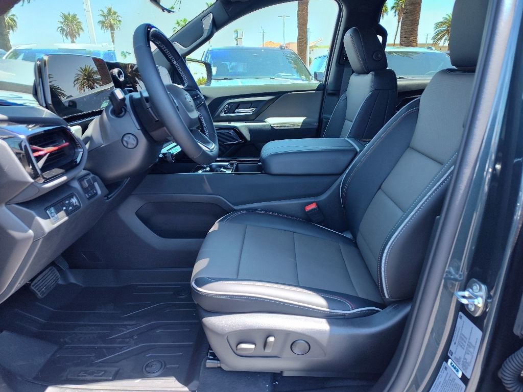 New 2026 Chevrolet Silverado EV Trail Boss w/ Premium Package image 6