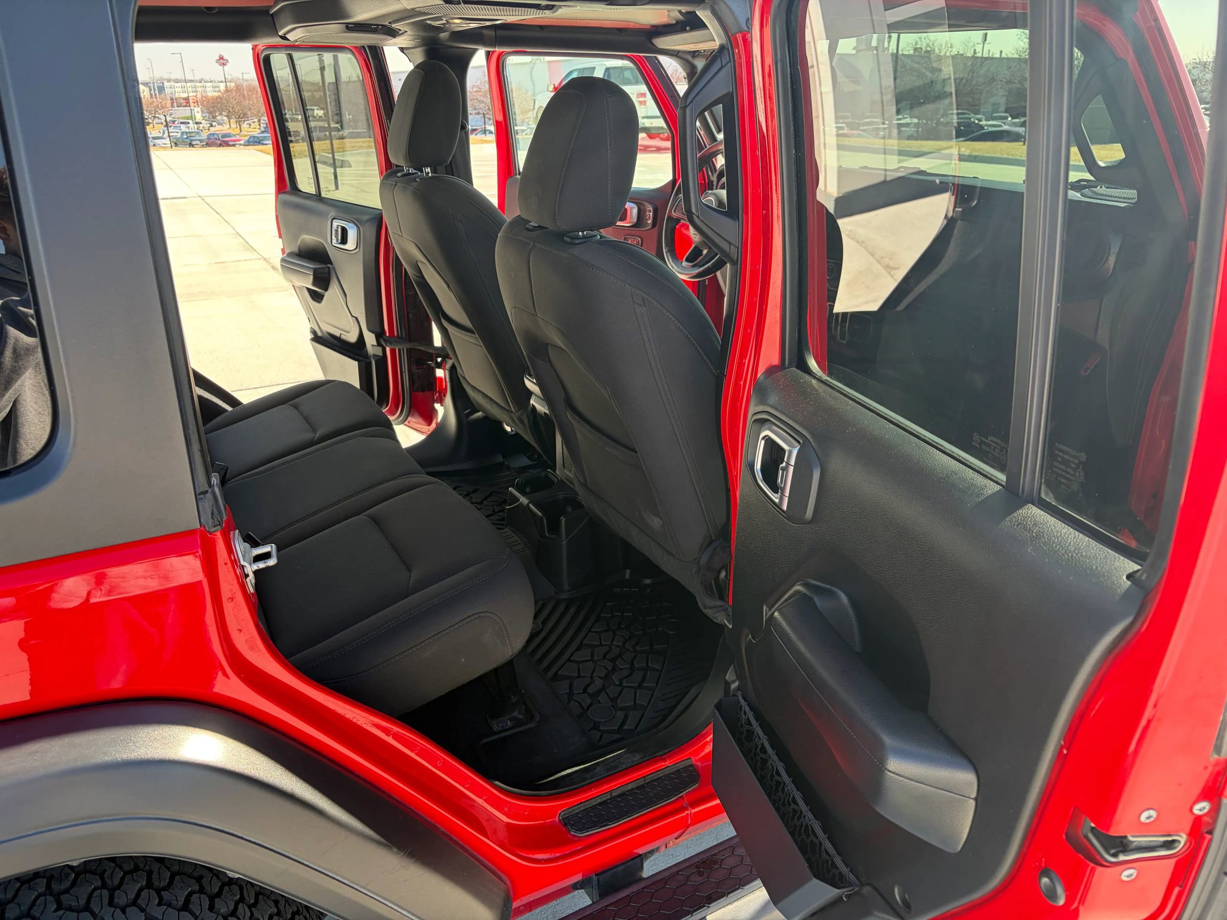 Used 2019 Jeep Wrangler Unlimited Sport image 15
