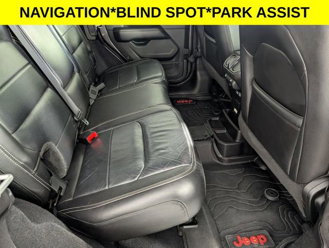 Used 2018 Jeep Wrangler Unlimited Sahara image 30