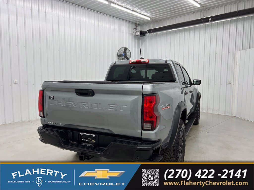 Used 2025 Chevrolet Colorado Trail Boss AWD/4WD image 3