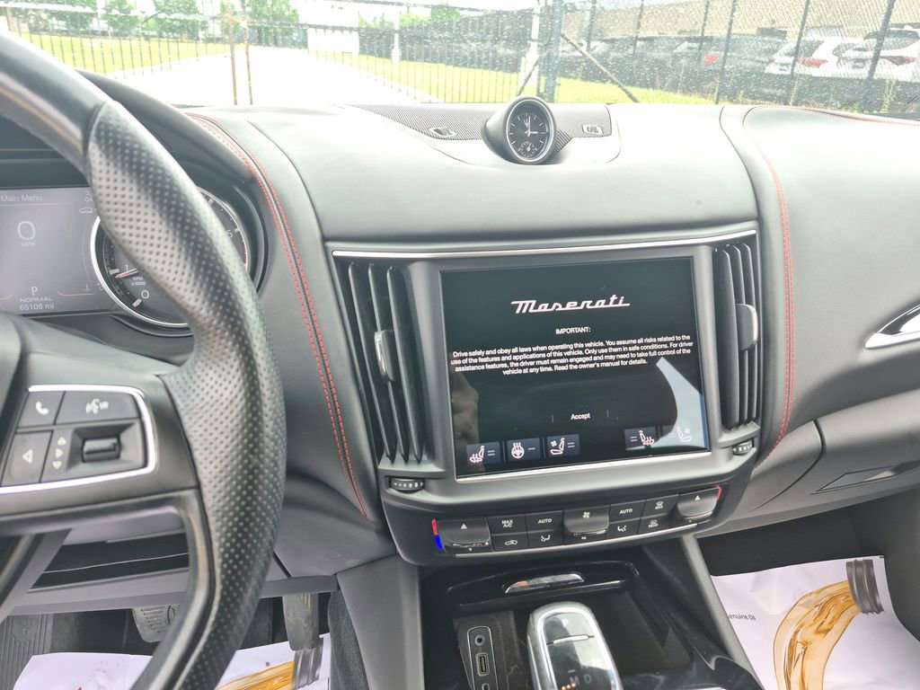 Used 2021 Maserati Levante image 16