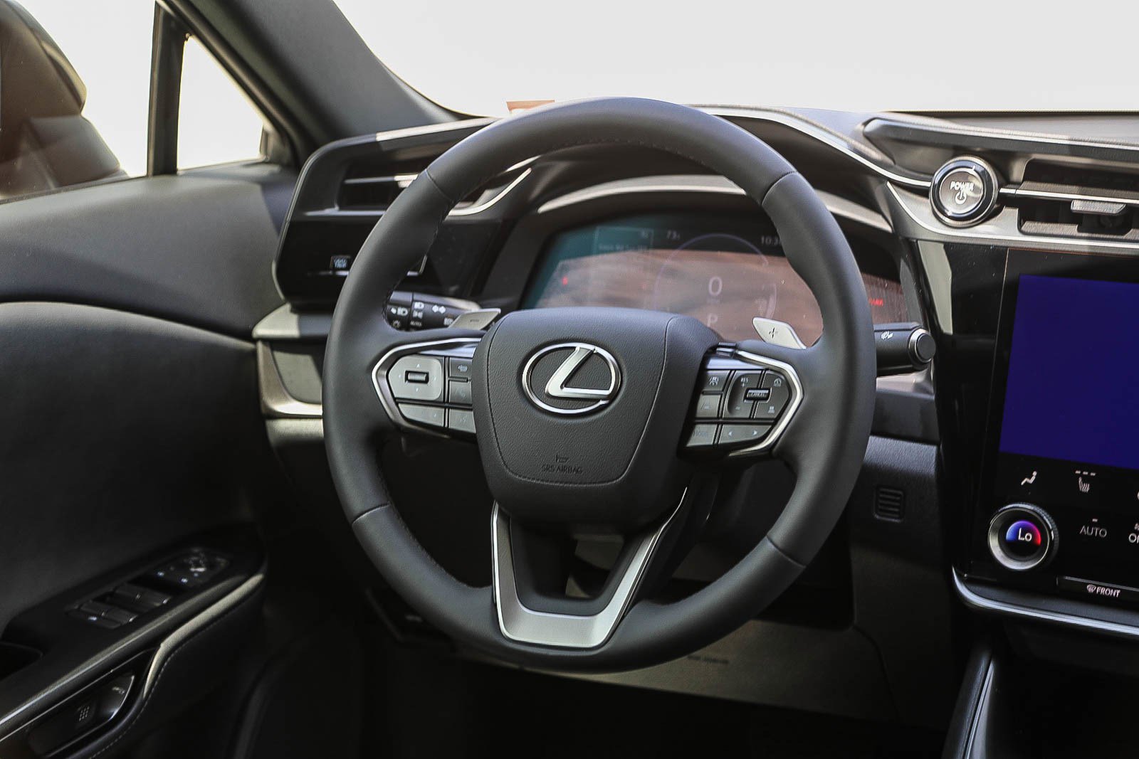 Used 2025 Lexus RZ 300e image 15