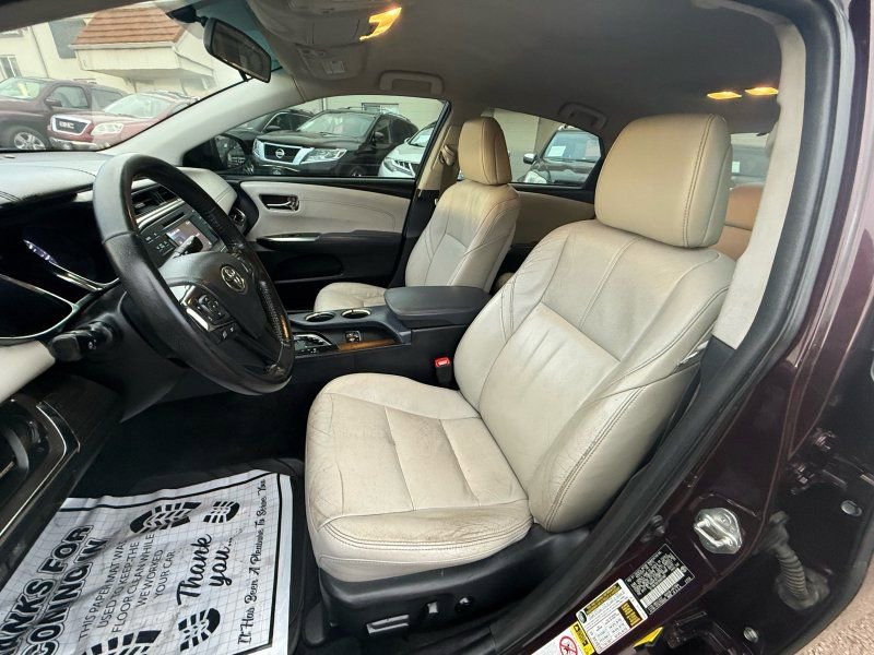 Used 2013 Toyota Avalon XLE image 12