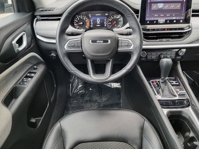 Certified 2022 Jeep Compass Latitude w/ Convenience Group image 31