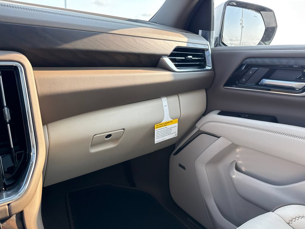 New 2026 GMC Yukon XL Denali w/ Denali Reserve Package AWD/4WD image 24