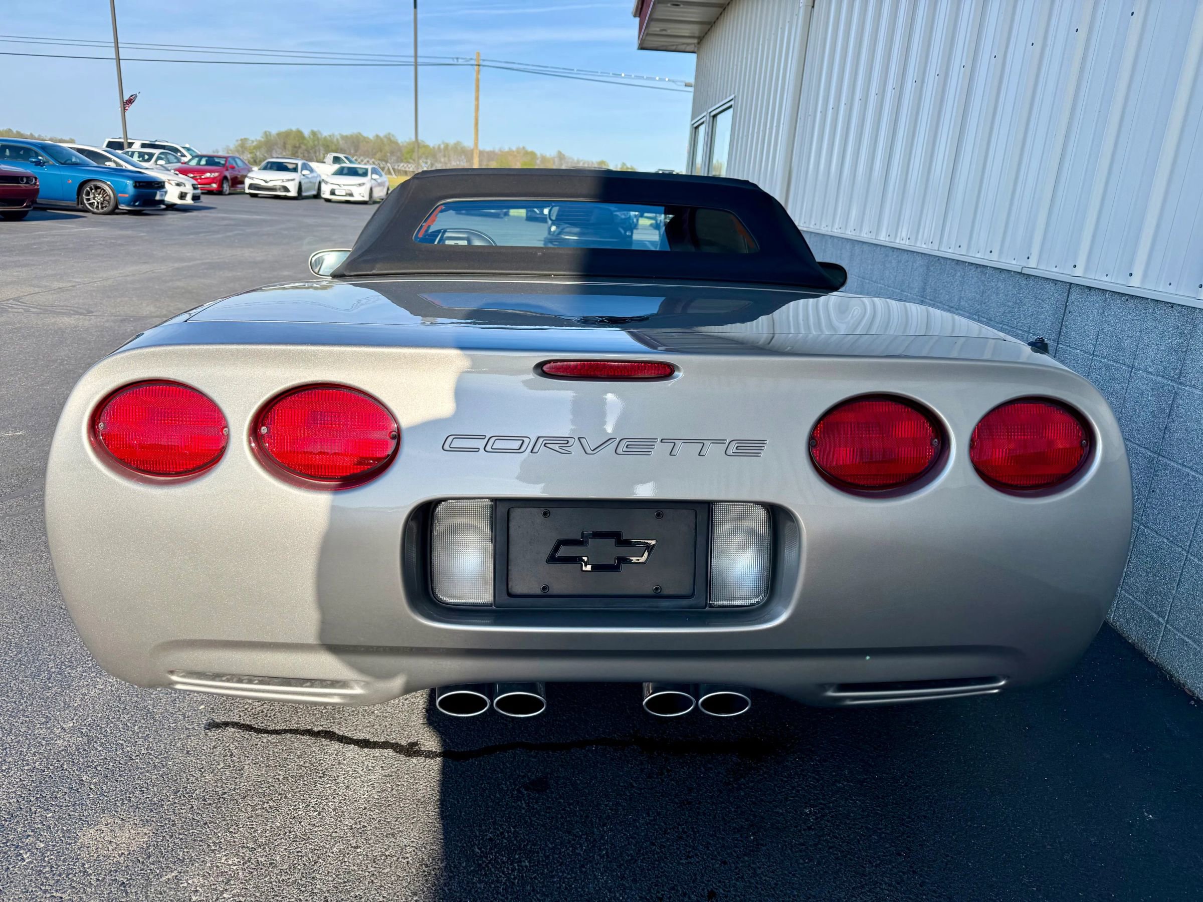 Used 2001 Chevrolet Corvette Convertible w/ Preferred Equipment Group2 RWD image 9