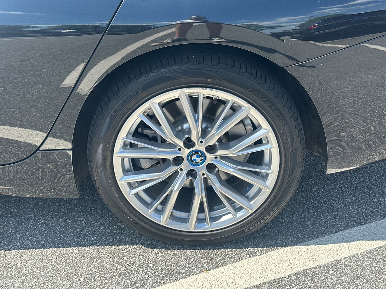 Used 2024 BMW 330e xDrive AWD/4WD image 19