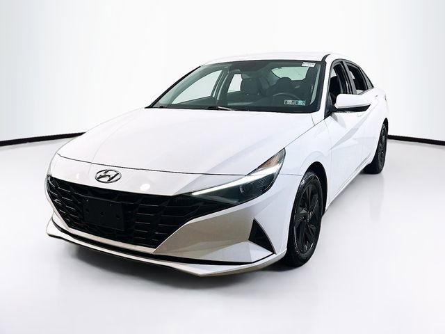 Used 2022 Hyundai Elantra Blue w/ Cargo Package image 3