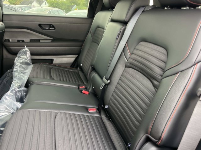 New 2026 Nissan Pathfinder Rock Creek AWD/4WD image 21