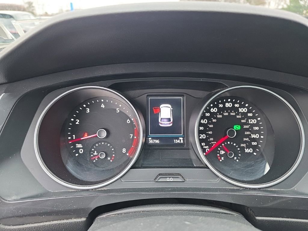 Used 2020 Volkswagen Tiguan SE w/ Panoramic Sunroof Package image 15