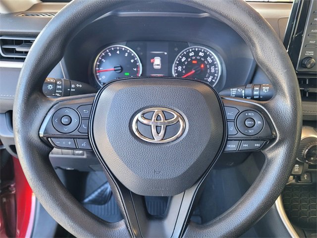 Used 2020 Toyota RAV4 XLE image 28