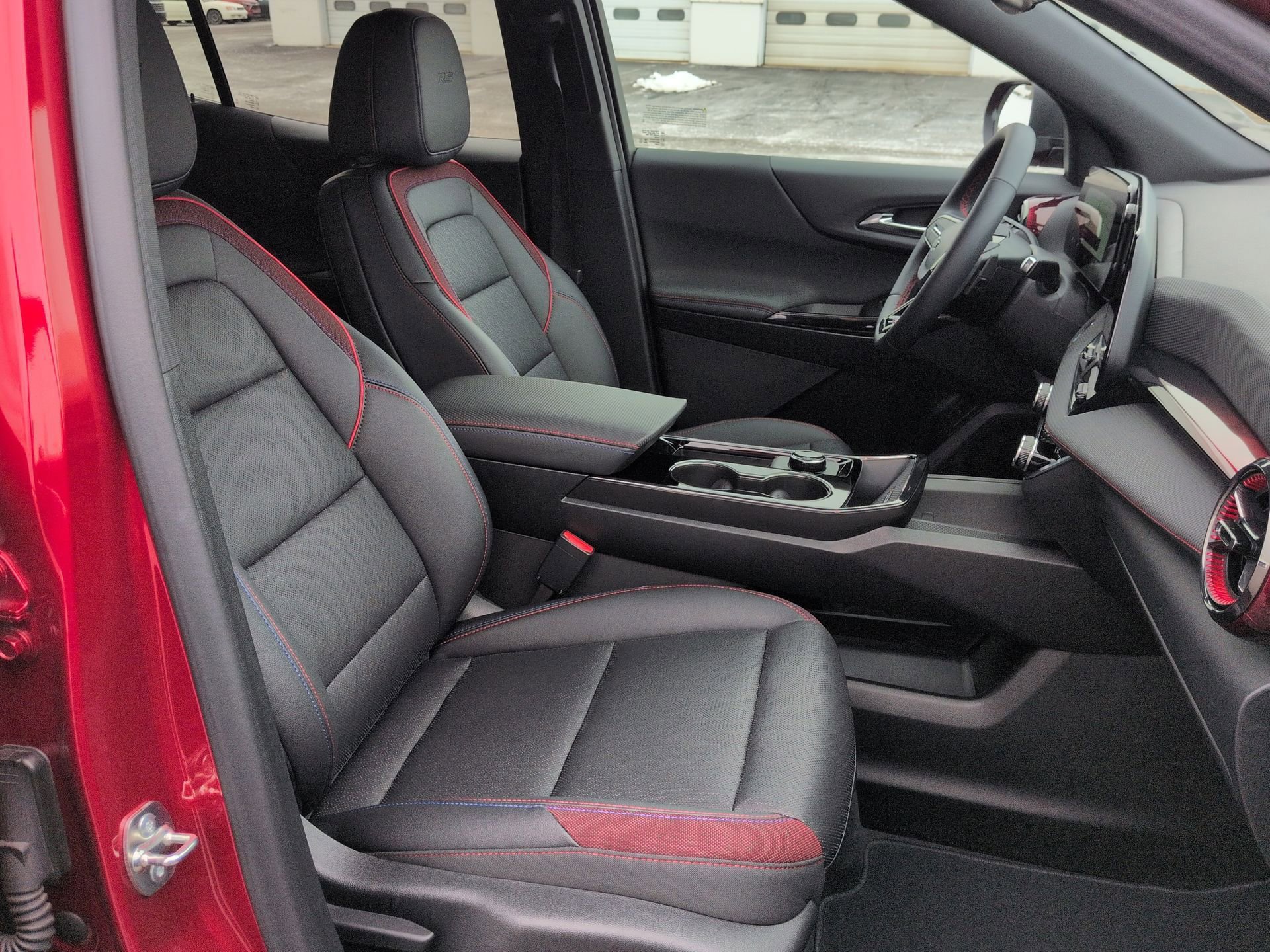 Certified 2026 Chevrolet Equinox RS w/ LPO, Floor Liner Package image 28