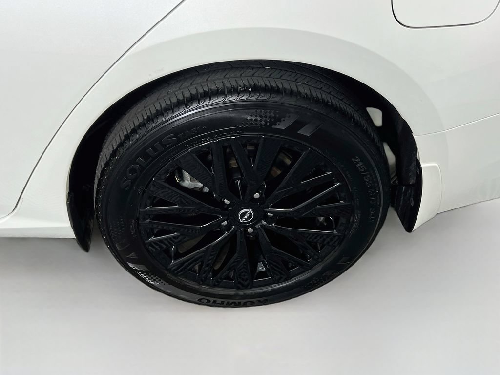Used 2025 Nissan Altima 2.5 SV w/ SV Special Edition Package AWD/4WD image 24