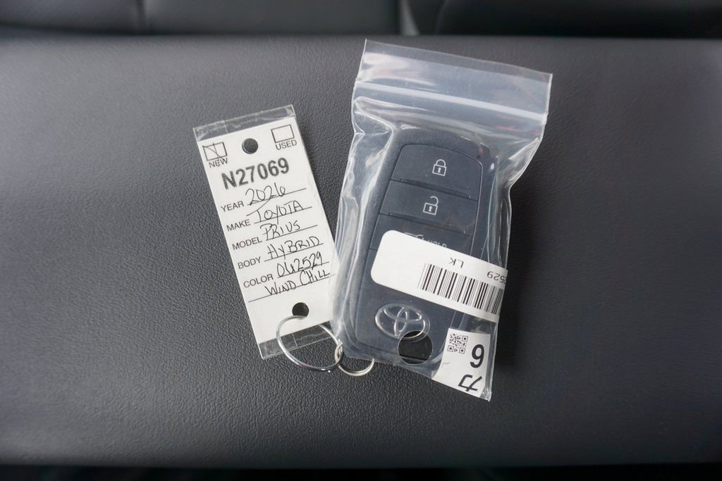 New 2026 Toyota Prius Plug-In Hybrid FWD image 36