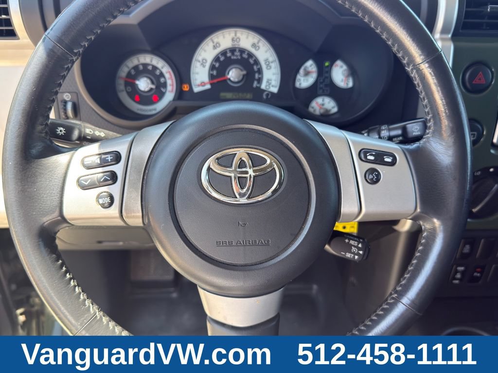 Used 2012 Toyota FJ Cruiser 2WD w/ Upgrade Pkg image 18