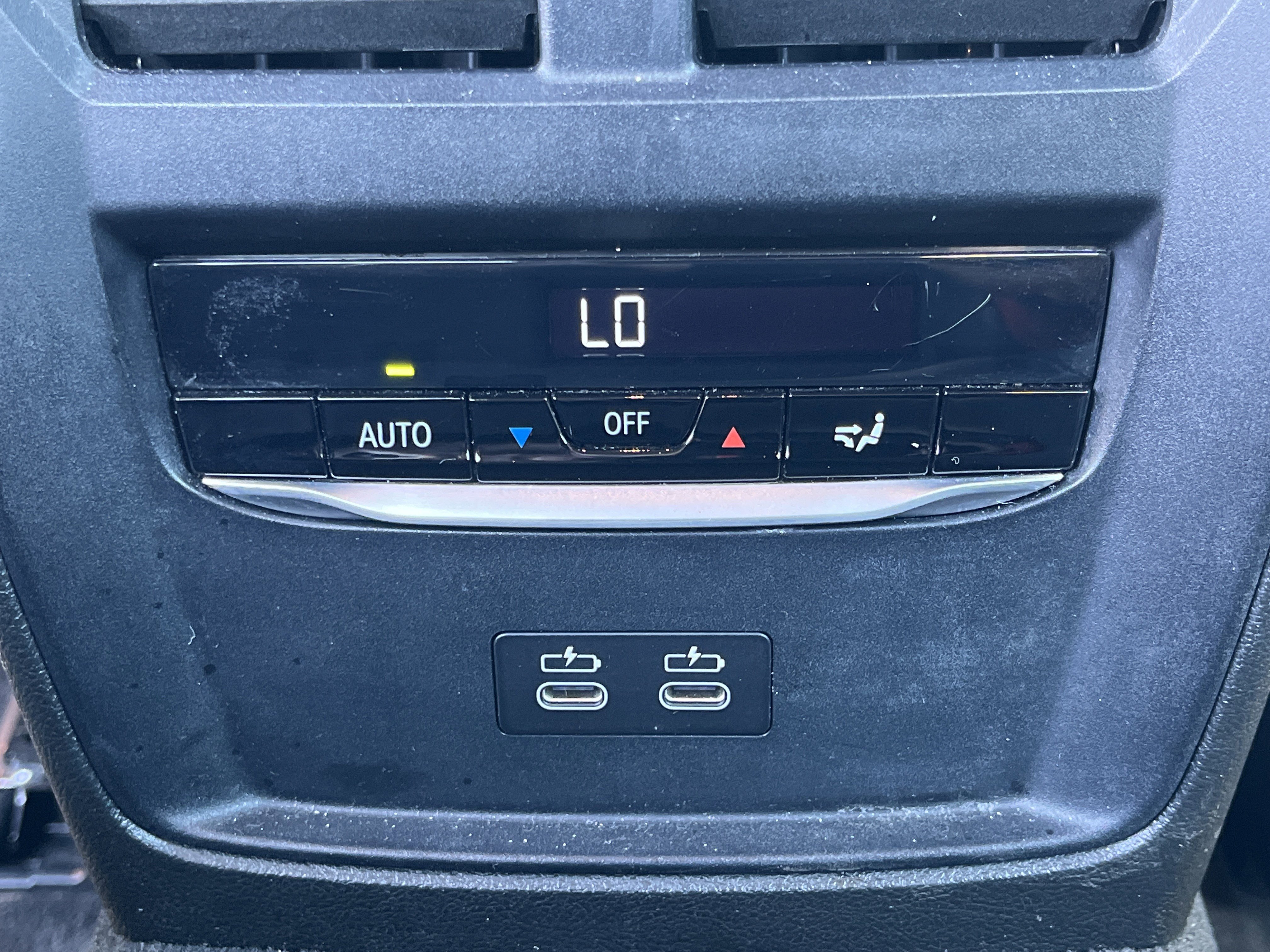 Used 2024 BMW 330i Sedan image 23