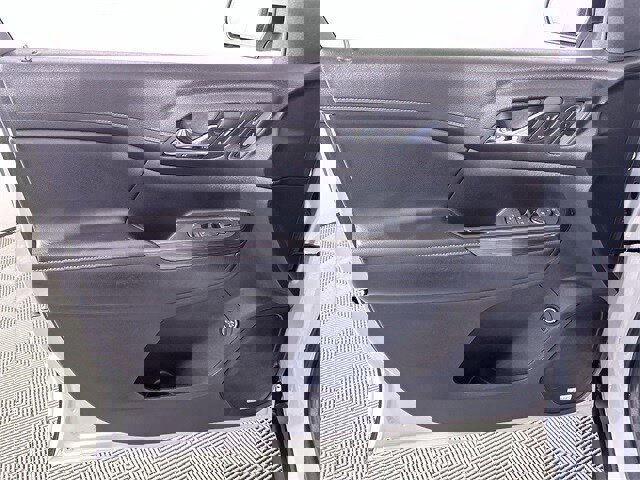 Used 2019 GMC Acadia SLT image 23