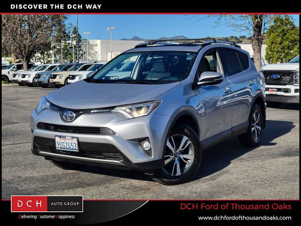 Used 2016 Toyota RAV4 XLE AWD/4WD image 1